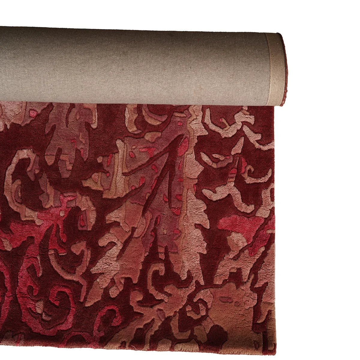 Hand Tufted Woollen Rug – Artistic Design, Soft & Luxurious Floor Covering