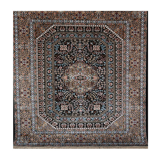 Elegant Traditional Machine-Made Persian Style Rug