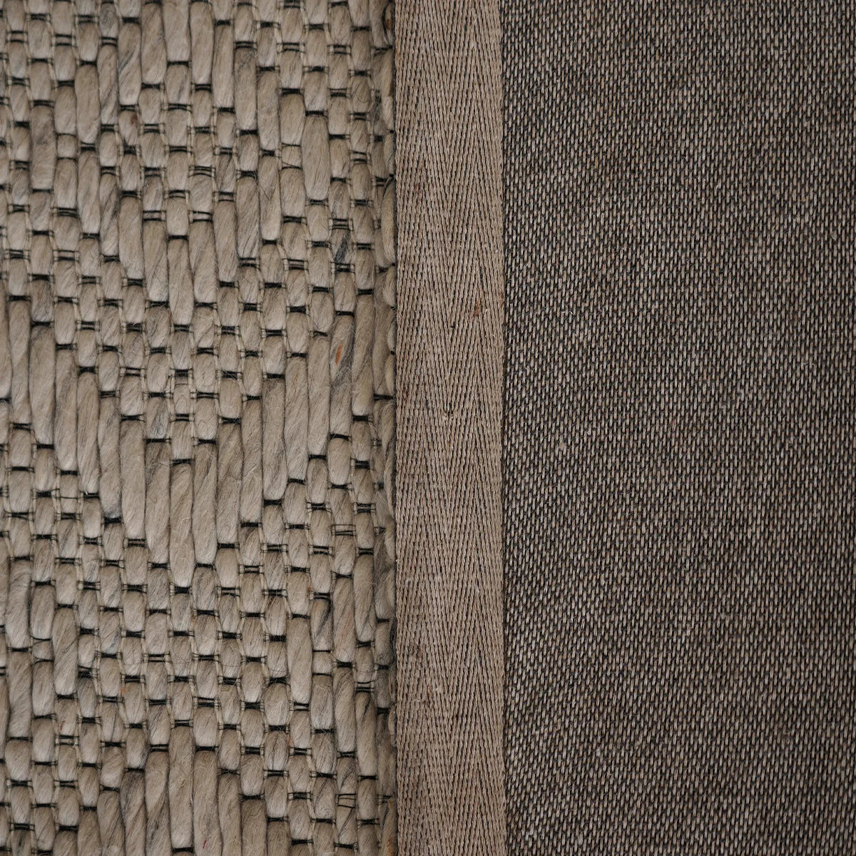 Handcrafted Woollen Flat Weave Rug with Geometric Pattern