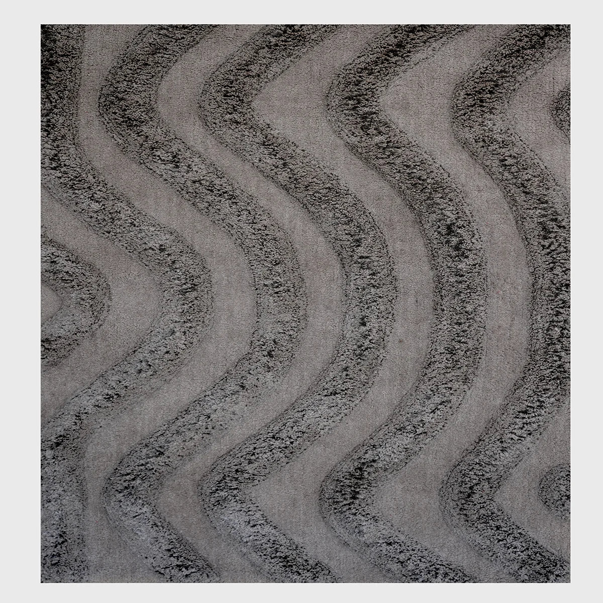 Shadow Drift Shaggy Rug
