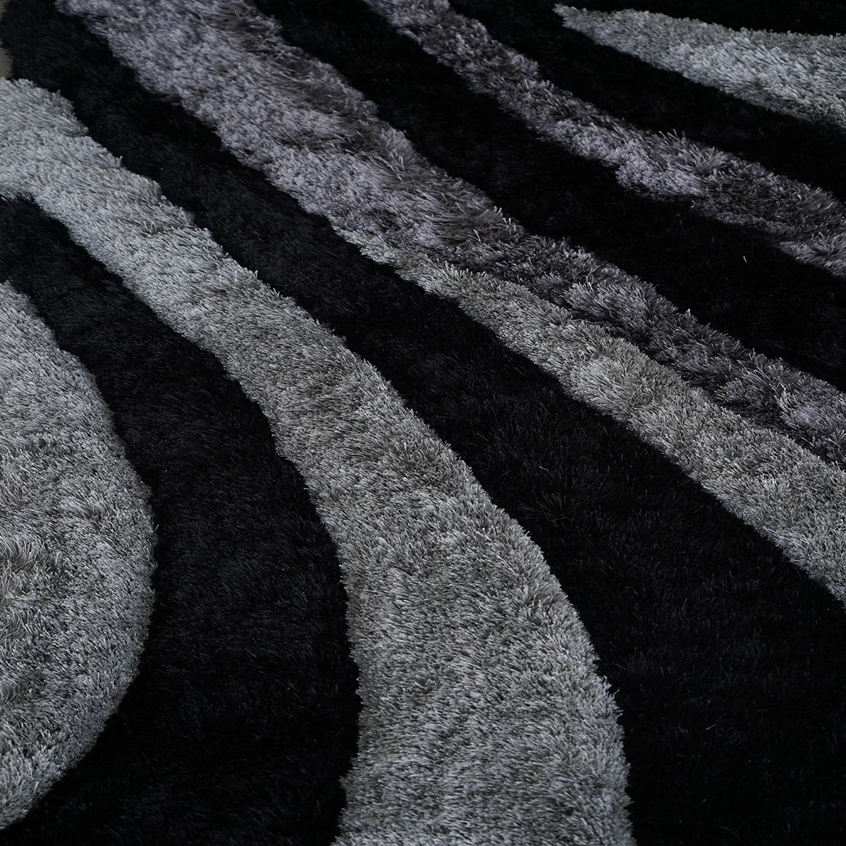Obsidian Swirl Shaggy Rug