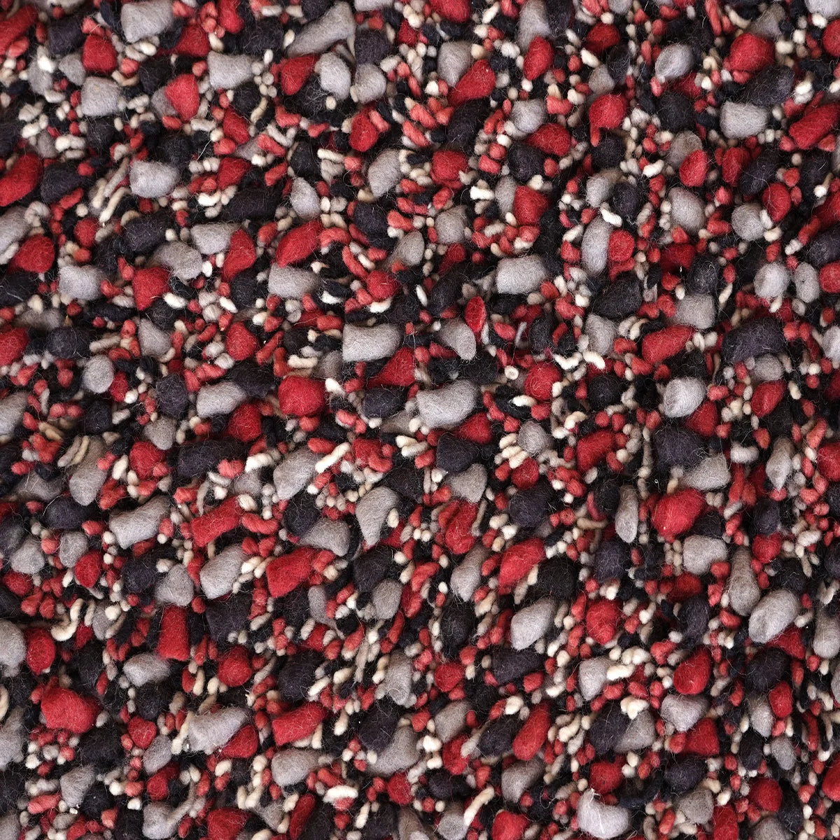 Hand Knotted Woollen Shaggy Rug – Red & Black Textured Modern Floor Décor