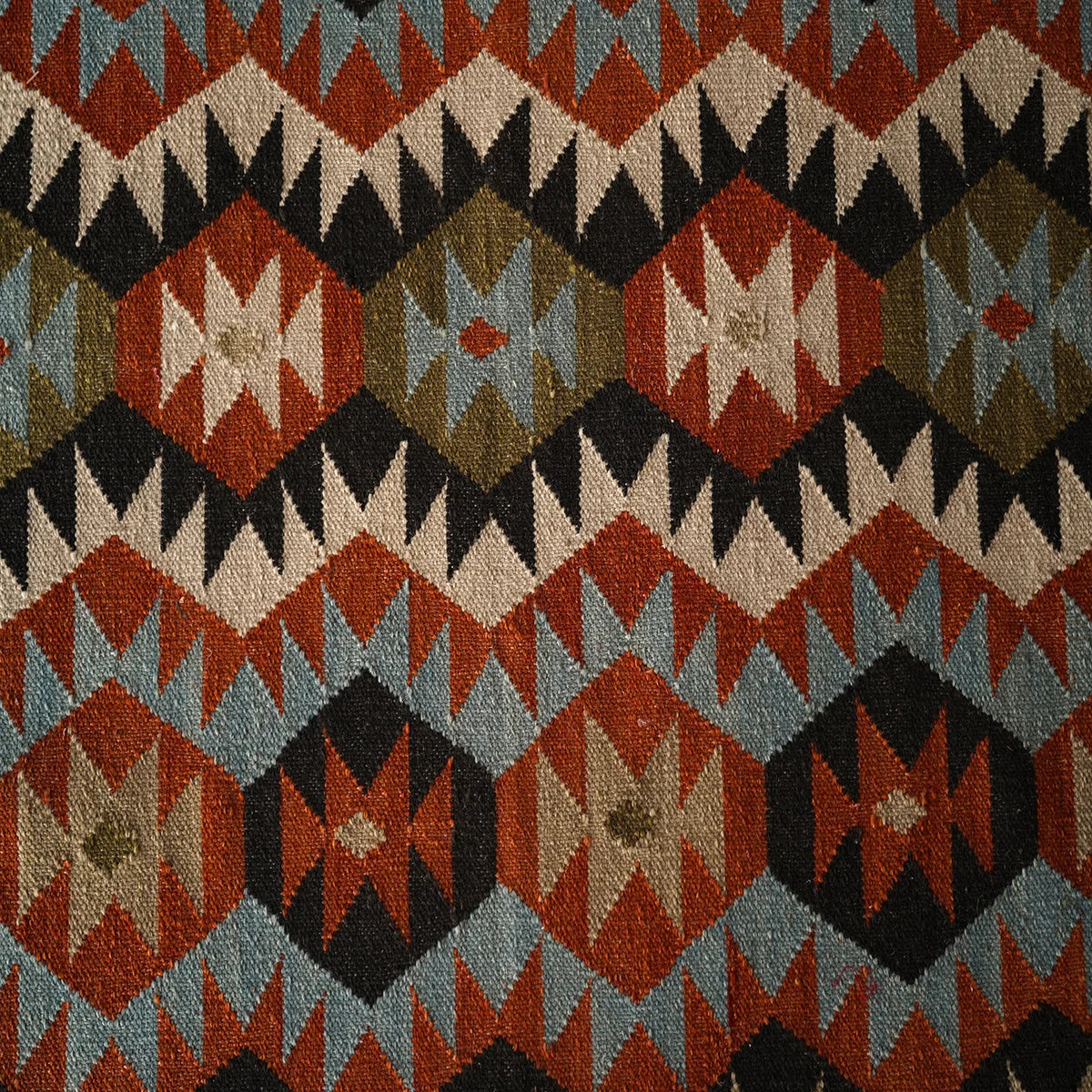 Rustic Geometric Handwoven Woollen Dhurrie Rug