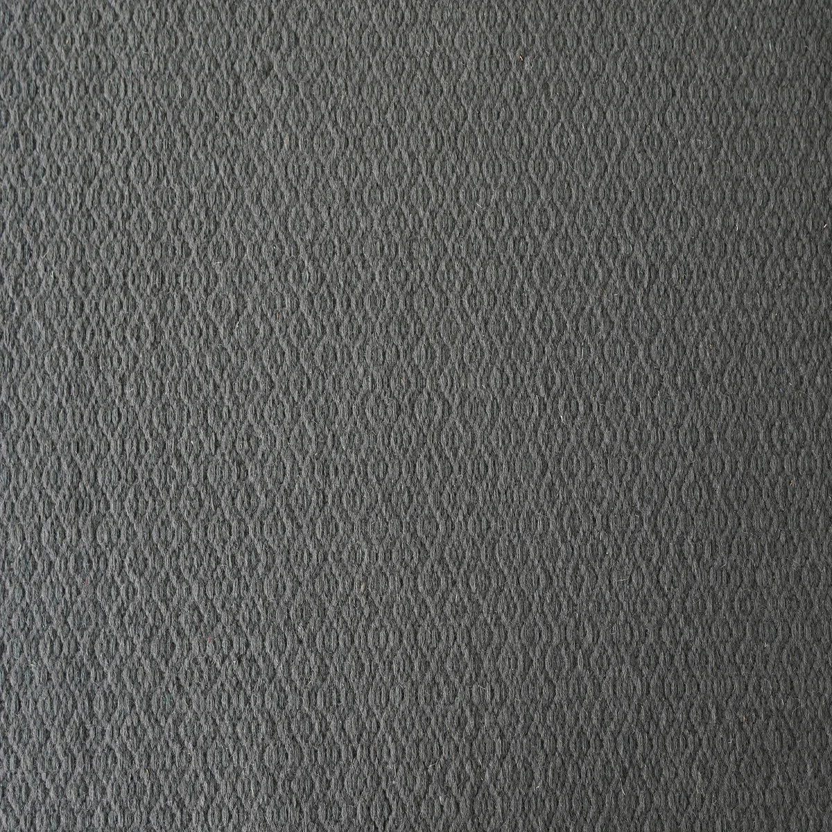 Elegant Hand Woven Woollen Dhurrie – Subtle Grey Minimalist Design