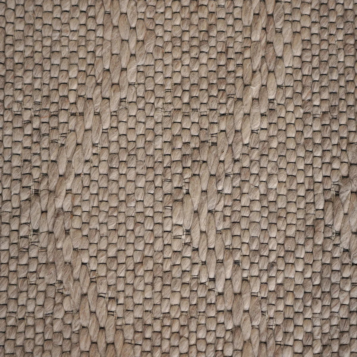 Elegant Woollen Flat Weave Rug – Handcrafted Textured Design
