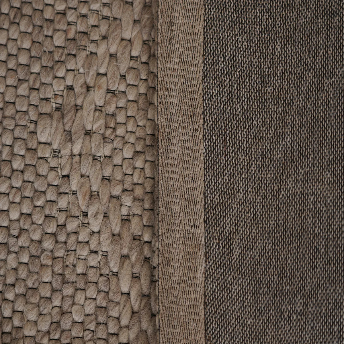 Elegant Woollen Flat Weave Rug – Handcrafted Textured Design